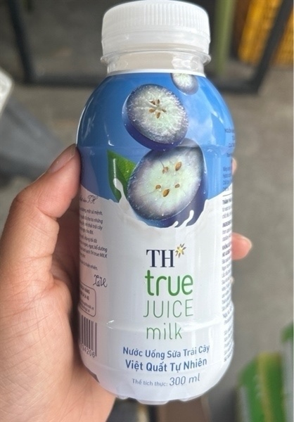 Nước uống sữa trái cây Việt quất Tự Nhiên 300 ML TH True Juice milk - chai