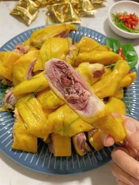 Gà ủ muối size L - con