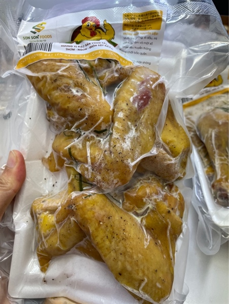 Cánh gà ủ muối Hoa tiêu - khay