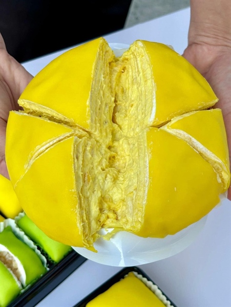 Bánh phú sĩ vàng - Cái